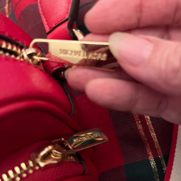 NWOT Michael Kors Jet Set Medium Crossbody Bag in BRIGHT RED FOR THE HOLIDAYS! - Picture 3 of 4